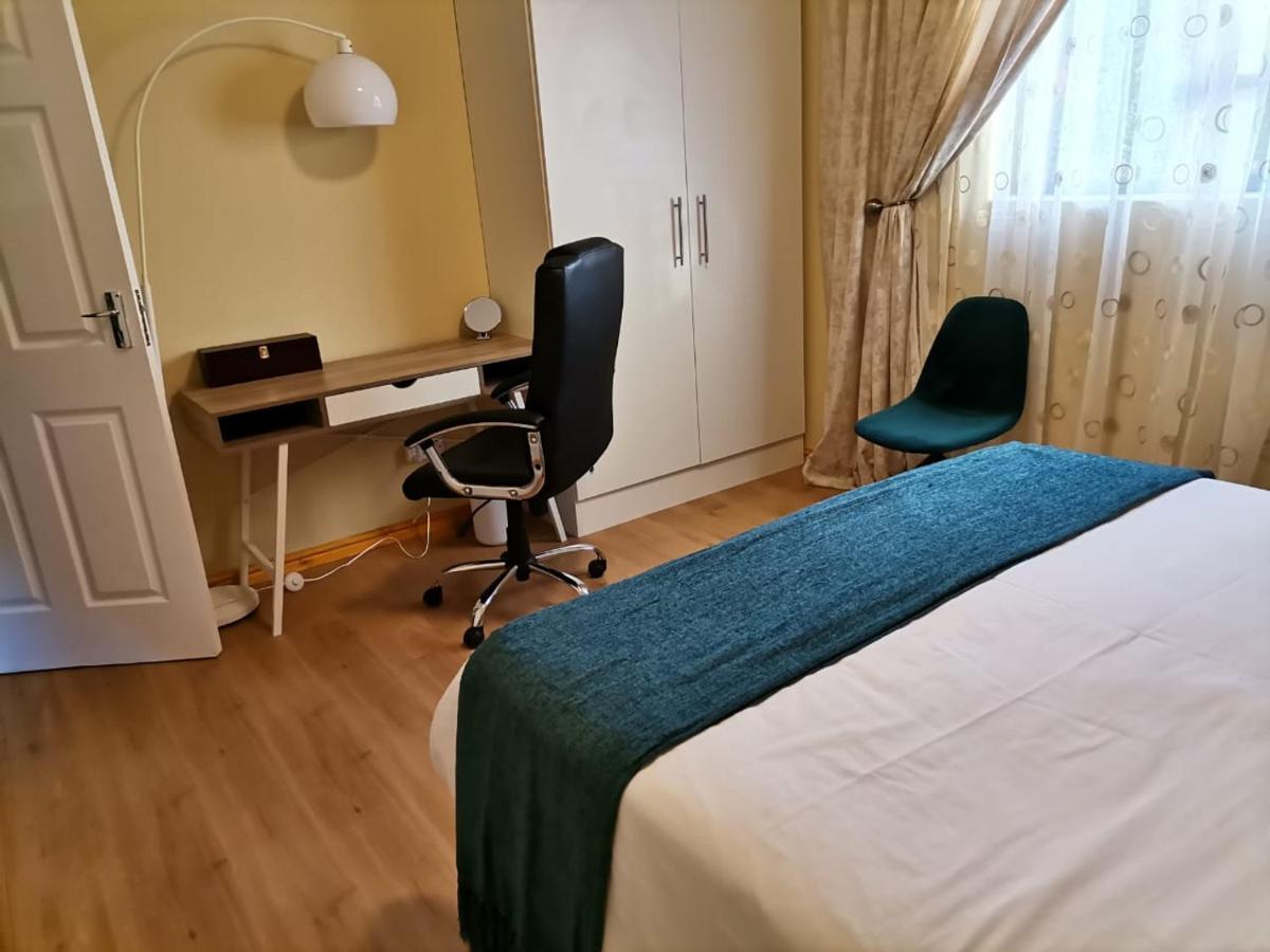Shalom Self Catering * Cape Town